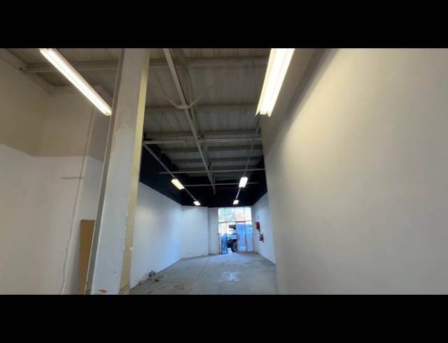 191M² WAREHOUSE TO LET IN WYNBERG